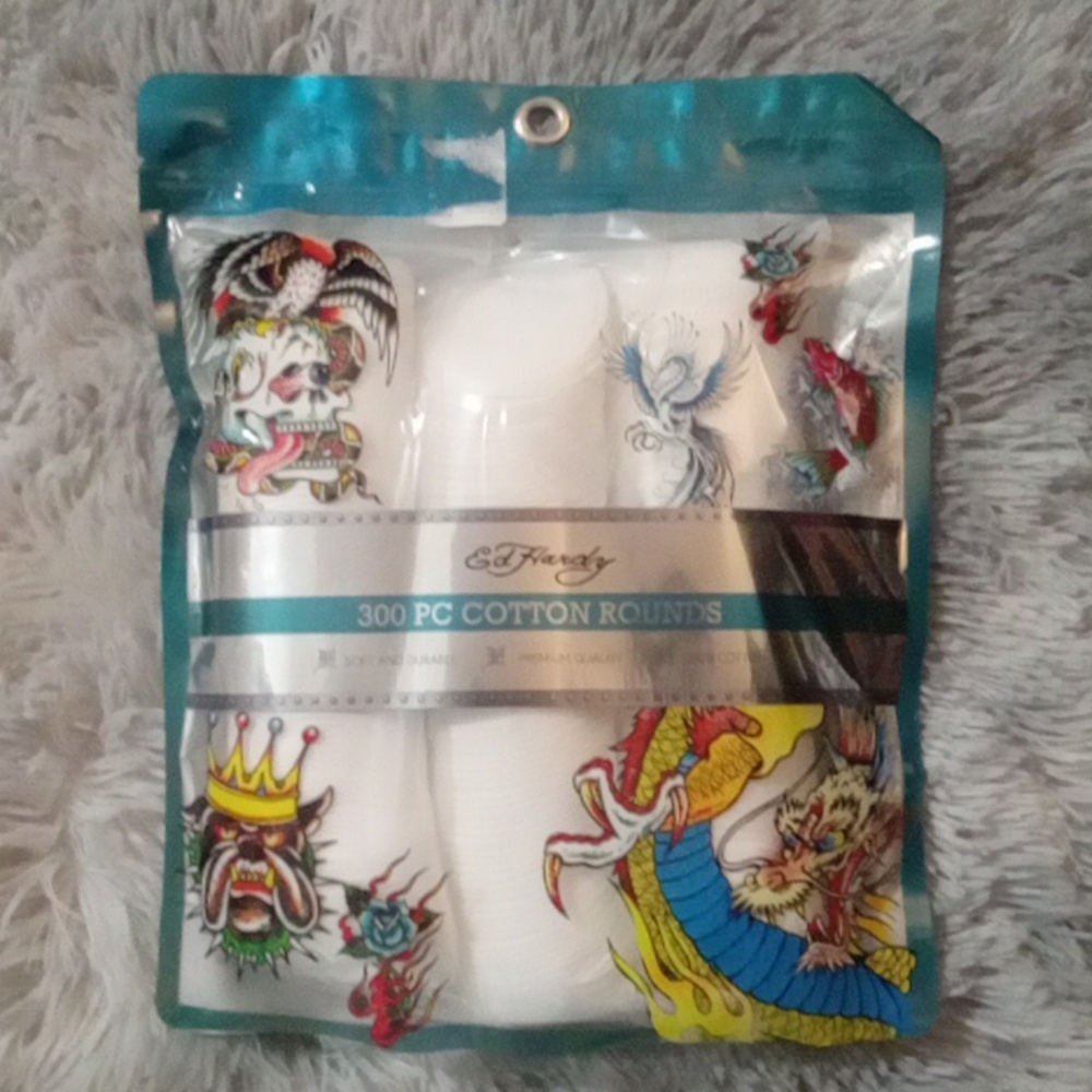 NWT Ed Hardy 300ct Cotton Rounds
